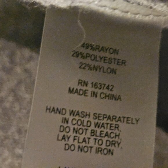 Aaeda boho cute grey cardigan sweater floral Lightweight Grannycore  Fun Soft M - Picture 9 of 11